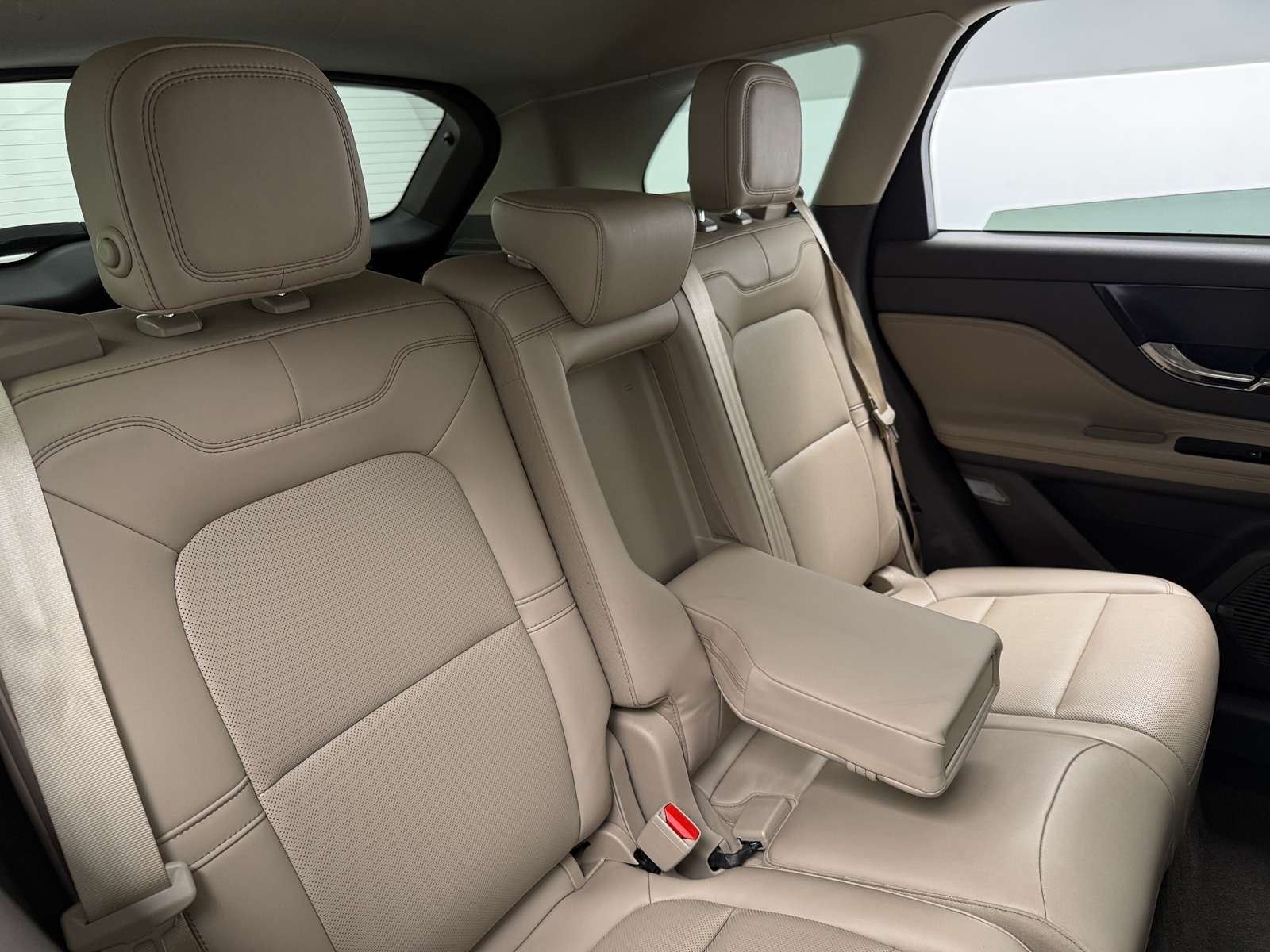 Thumbnail: 2020 Lincoln Corsair - 5