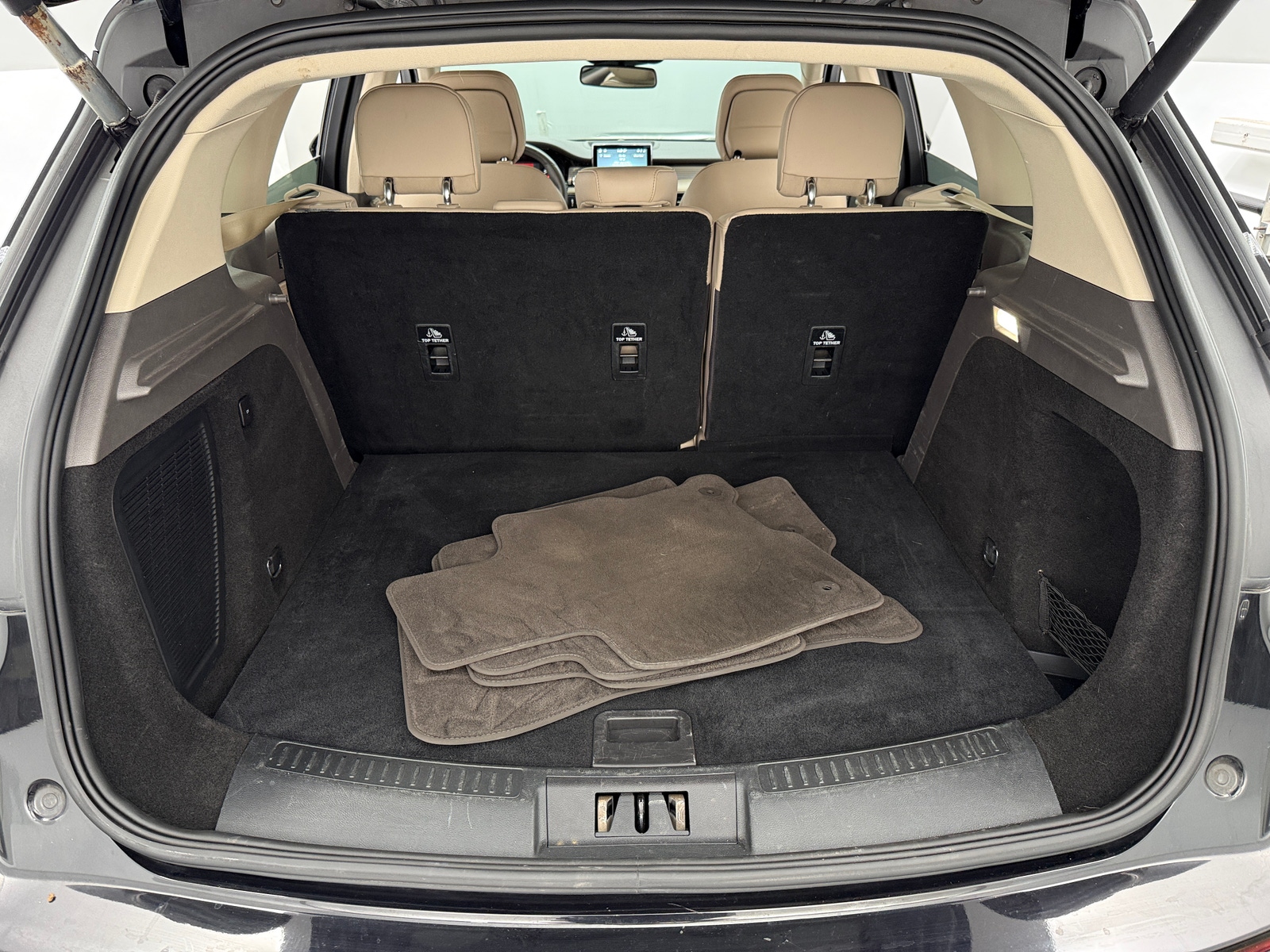 Thumbnail: 2020 Lincoln Corsair - 6