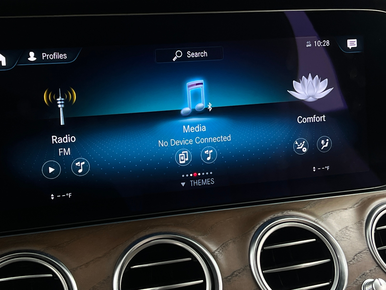 Thumbnail: 2021 Mercedes-Benz E-Class - 3