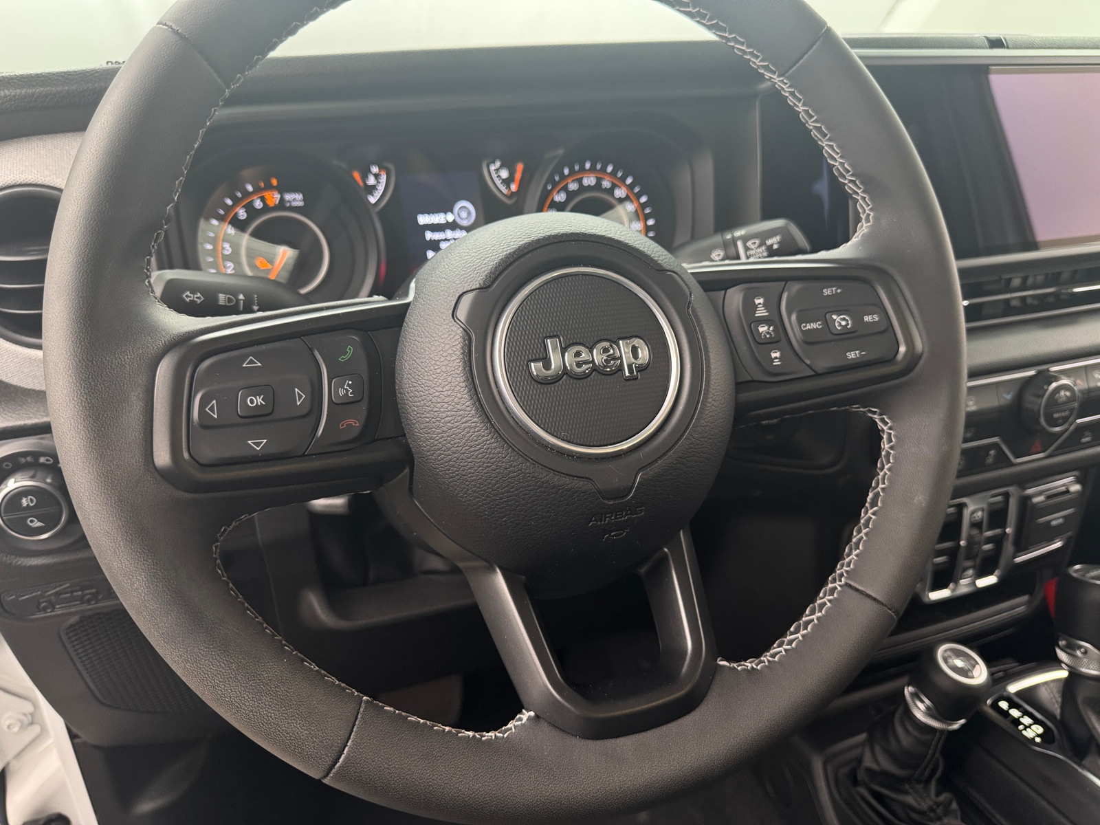 Thumbnail: 2025 Jeep Gladiator - 5