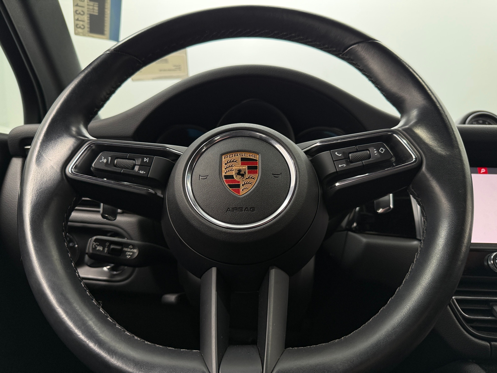 Thumbnail: 2024 Porsche Macan - 4