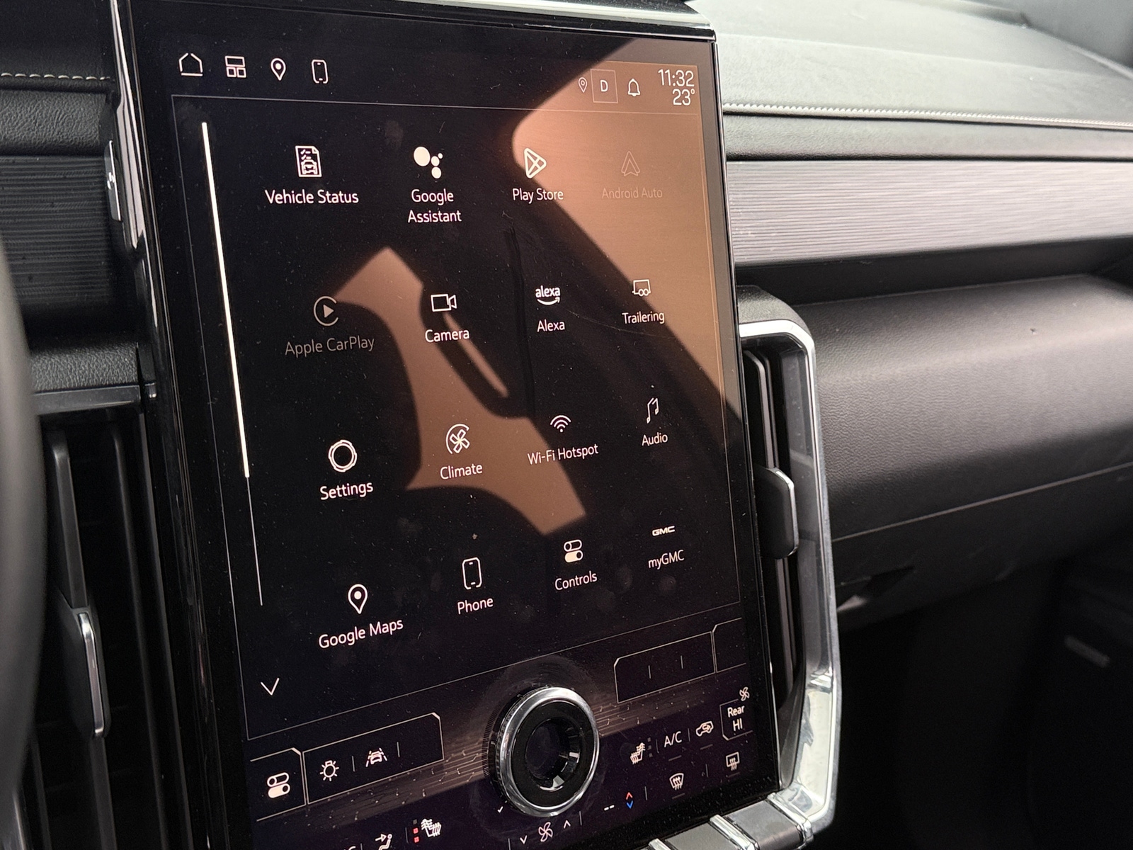 Thumbnail: 2025 GMC Acadia - 4