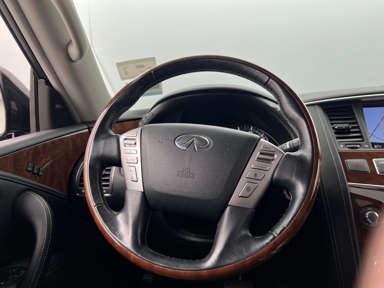 Thumbnail: 2018 INFINITI QX80 - 4