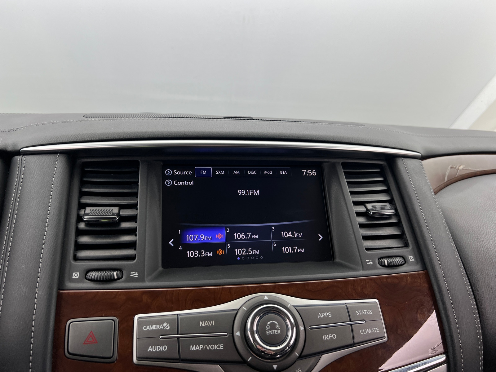 Thumbnail: 2018 INFINITI QX80 - 3