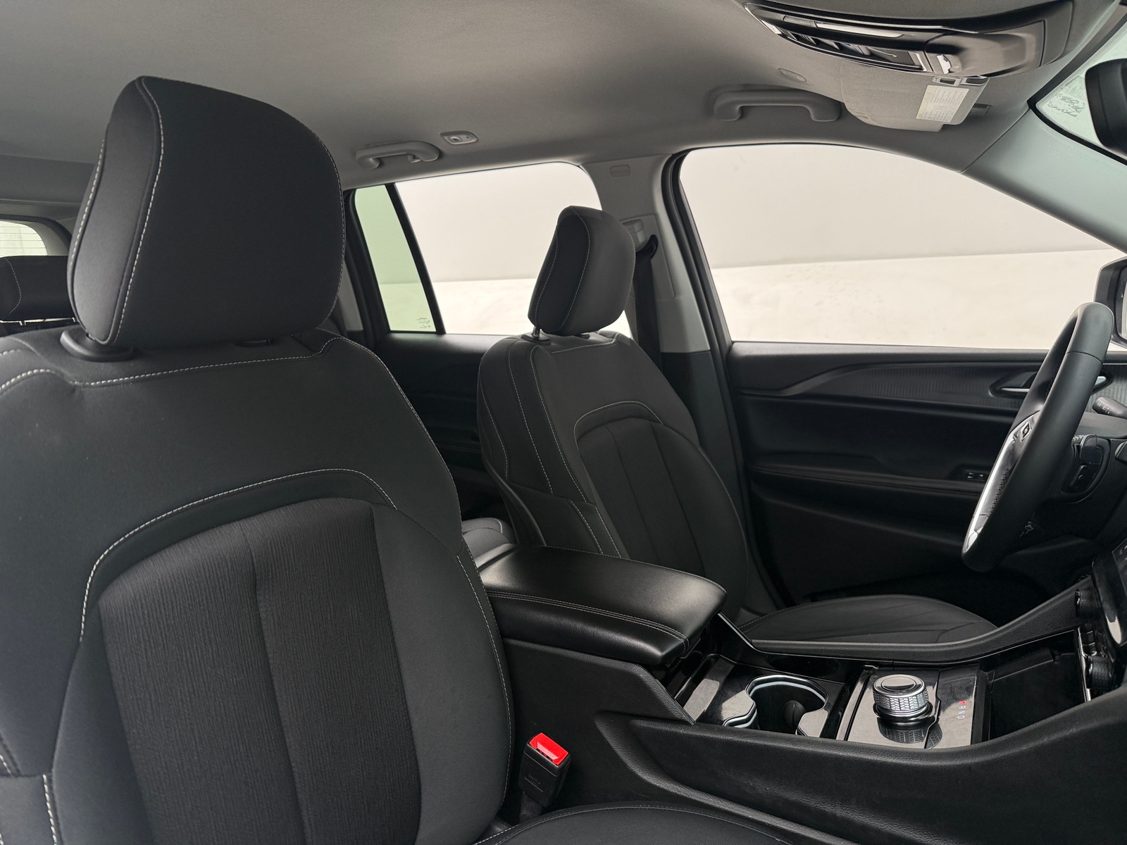 Thumbnail: 2023 Jeep Grand Cherokee - 2