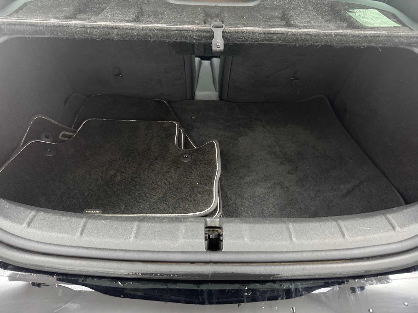 Thumbnail: 2011 Volvo C30 - 7