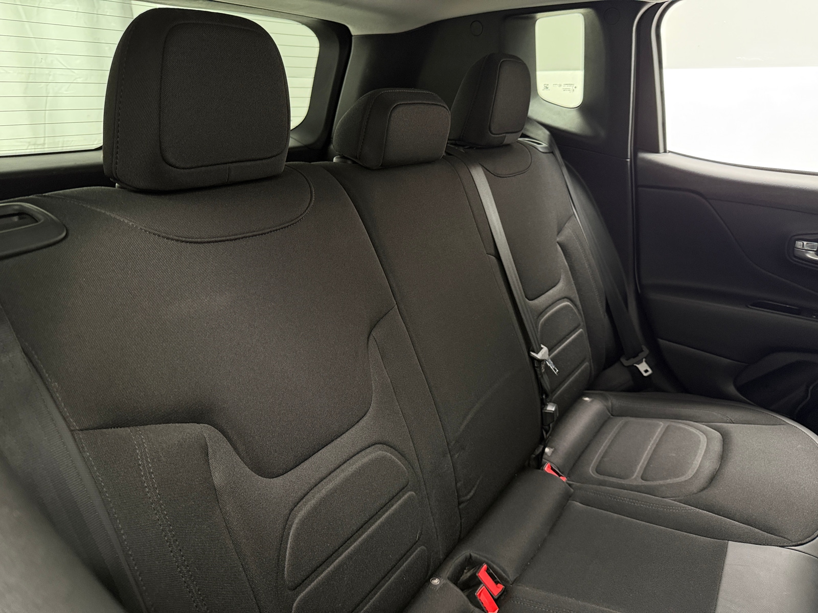 Thumbnail: 2017 Jeep Renegade - 6