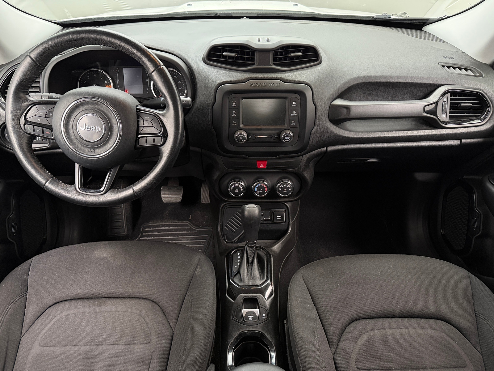 Thumbnail: 2017 Jeep Renegade - 3