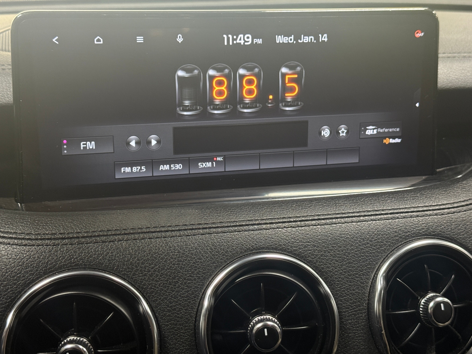 Thumbnail: 2022 Kia Stinger - 3