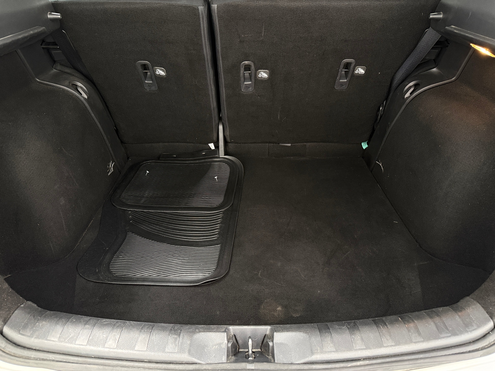 Thumbnail: 2022 Nissan Kicks - 7