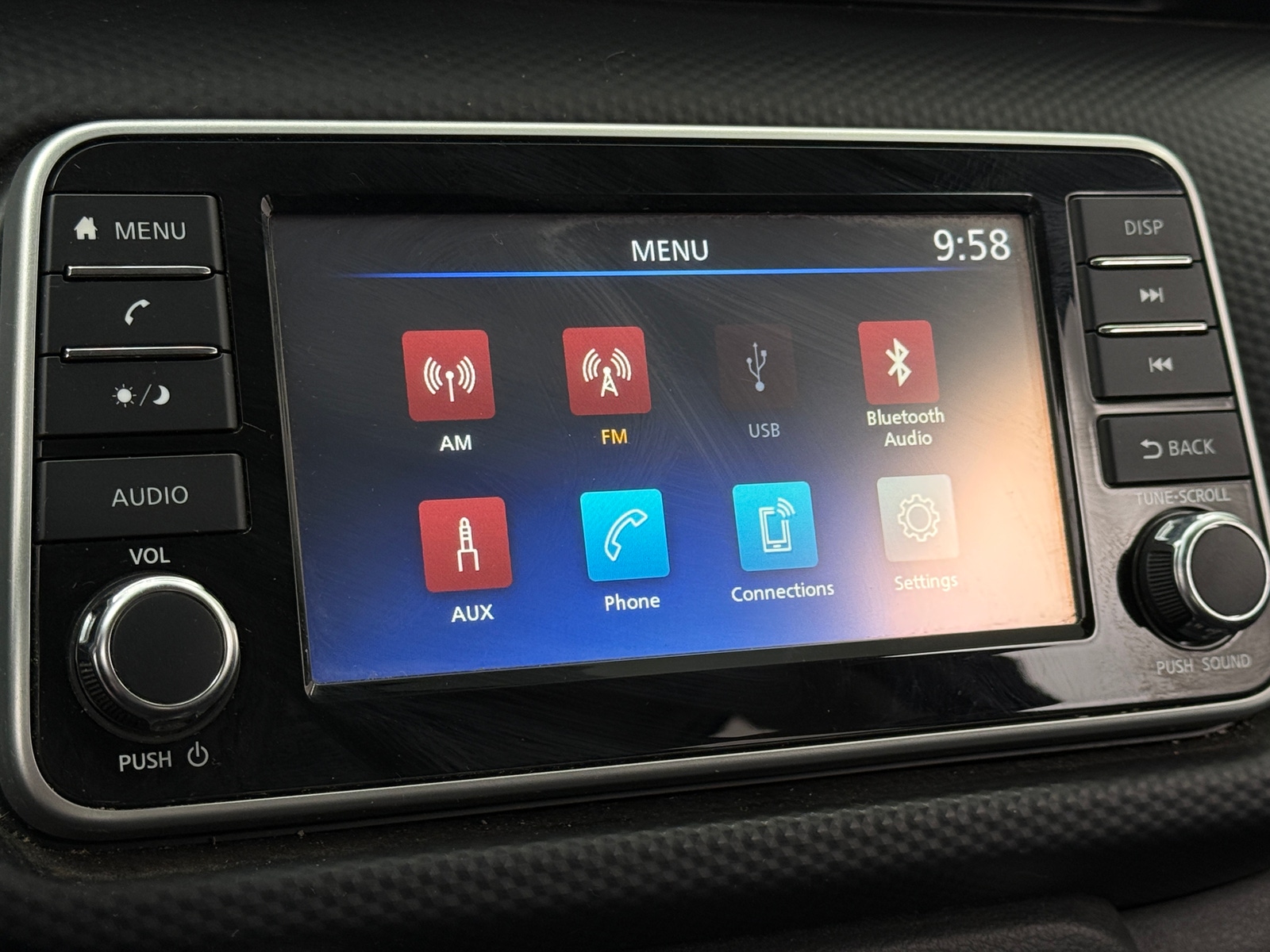 Thumbnail: 2022 Nissan Kicks - 4