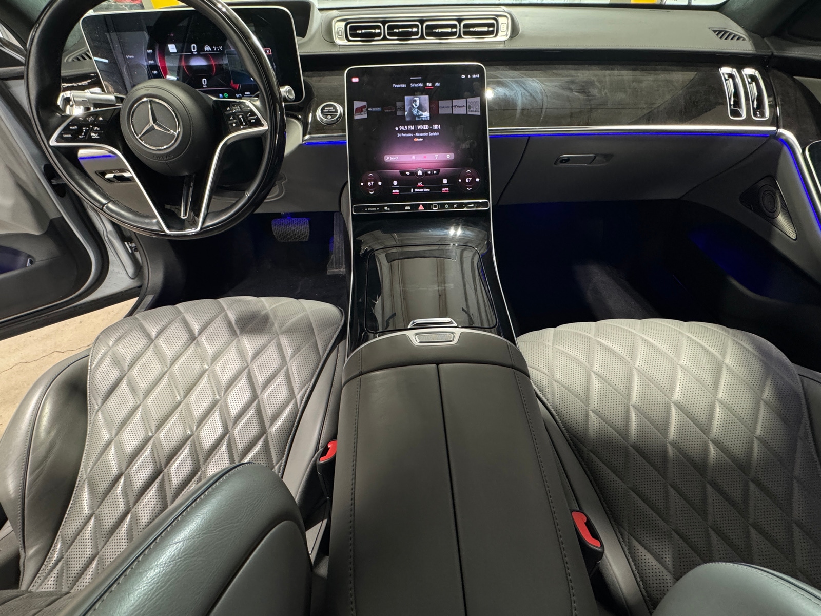 Thumbnail: 2022 Mercedes-Benz S-Class - 2