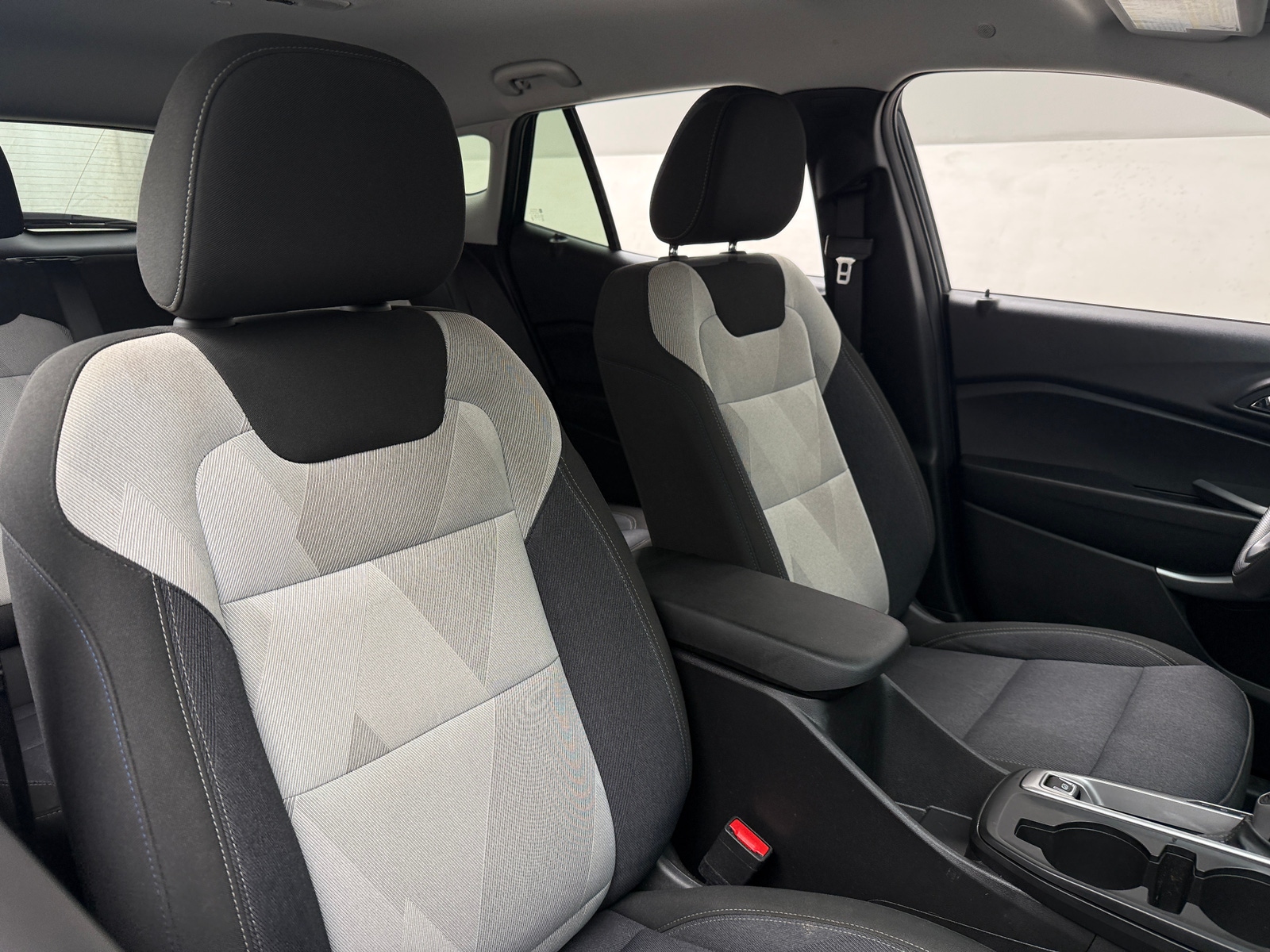 Thumbnail: 2025 Chevrolet Trax - 2