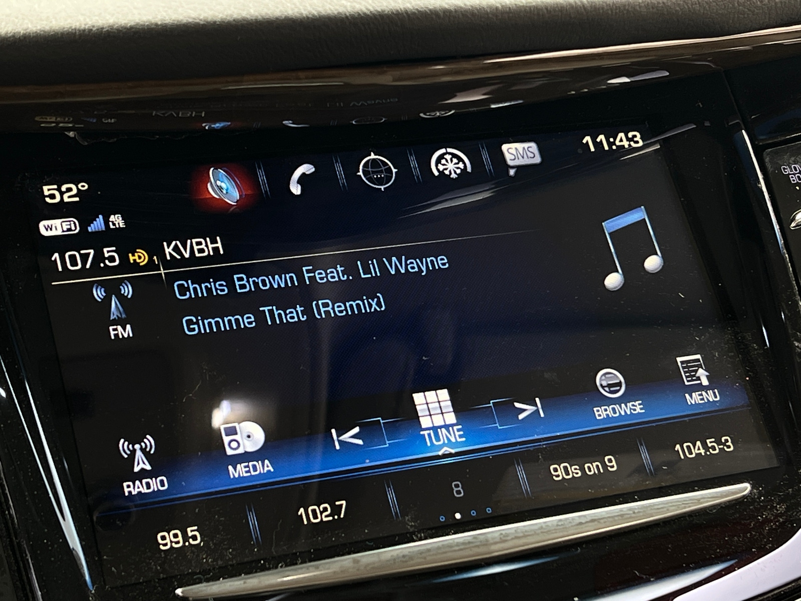 Thumbnail: 2019 Cadillac Escalade - 3