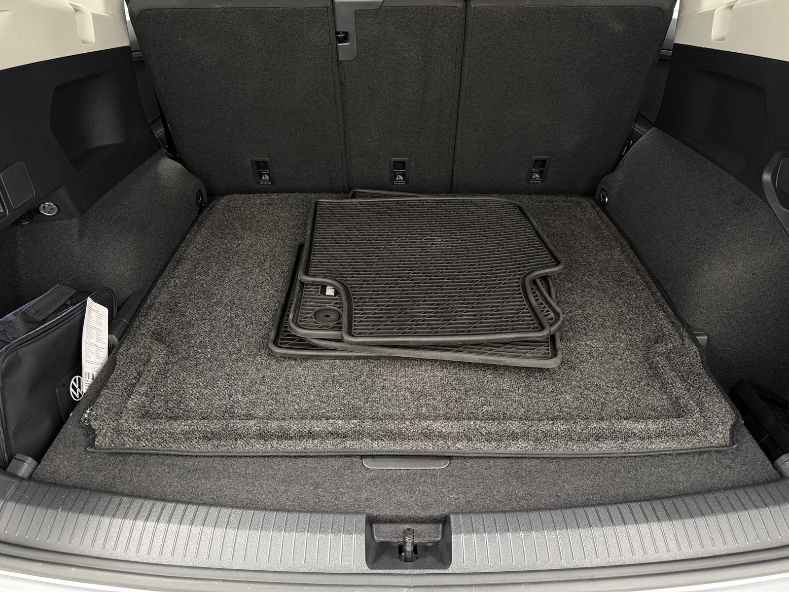 Thumbnail: 2022 Volkswagen Tiguan - 7