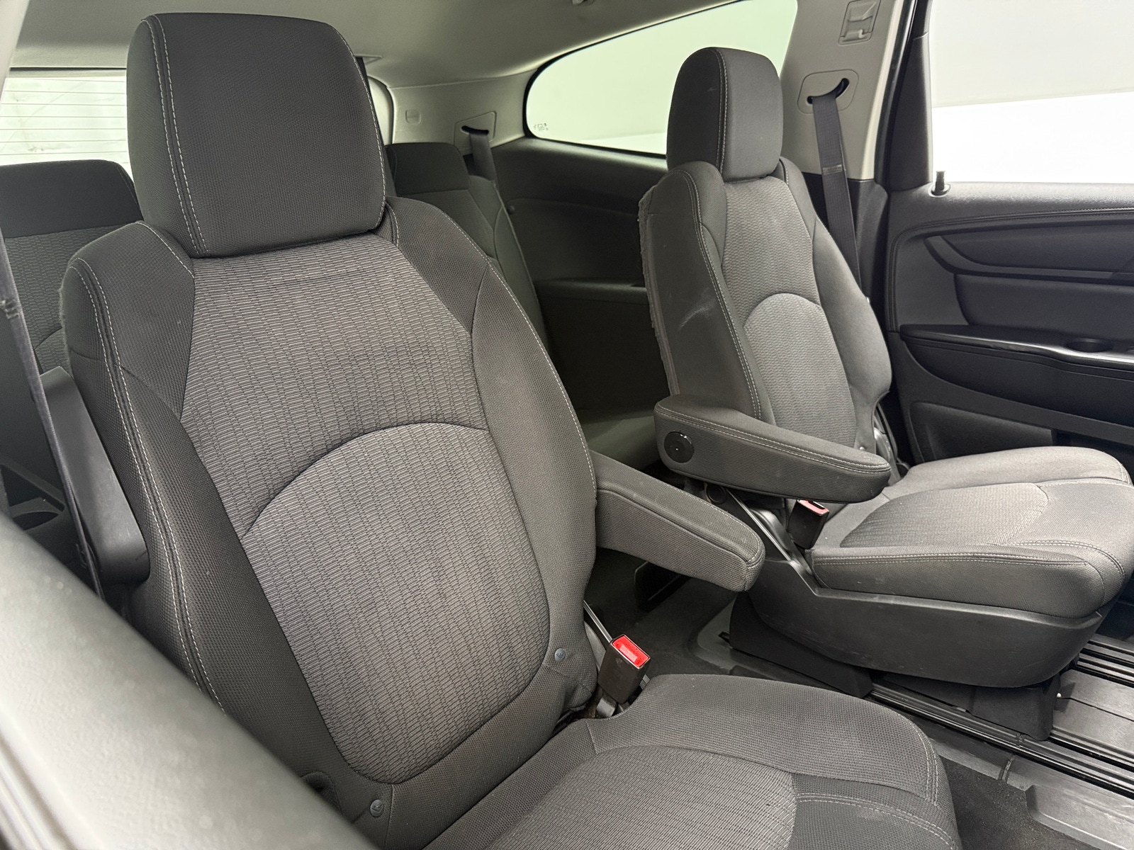 Thumbnail: 2015 Chevrolet Traverse - 6