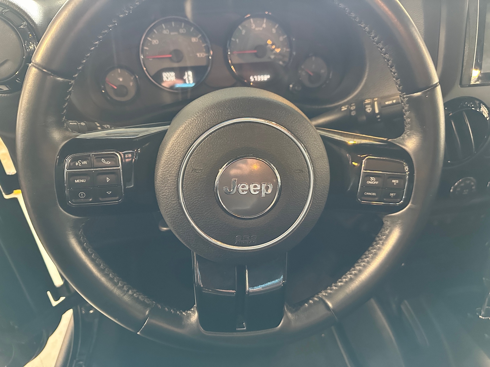 Thumbnail: 2017 Jeep Wrangler - 5