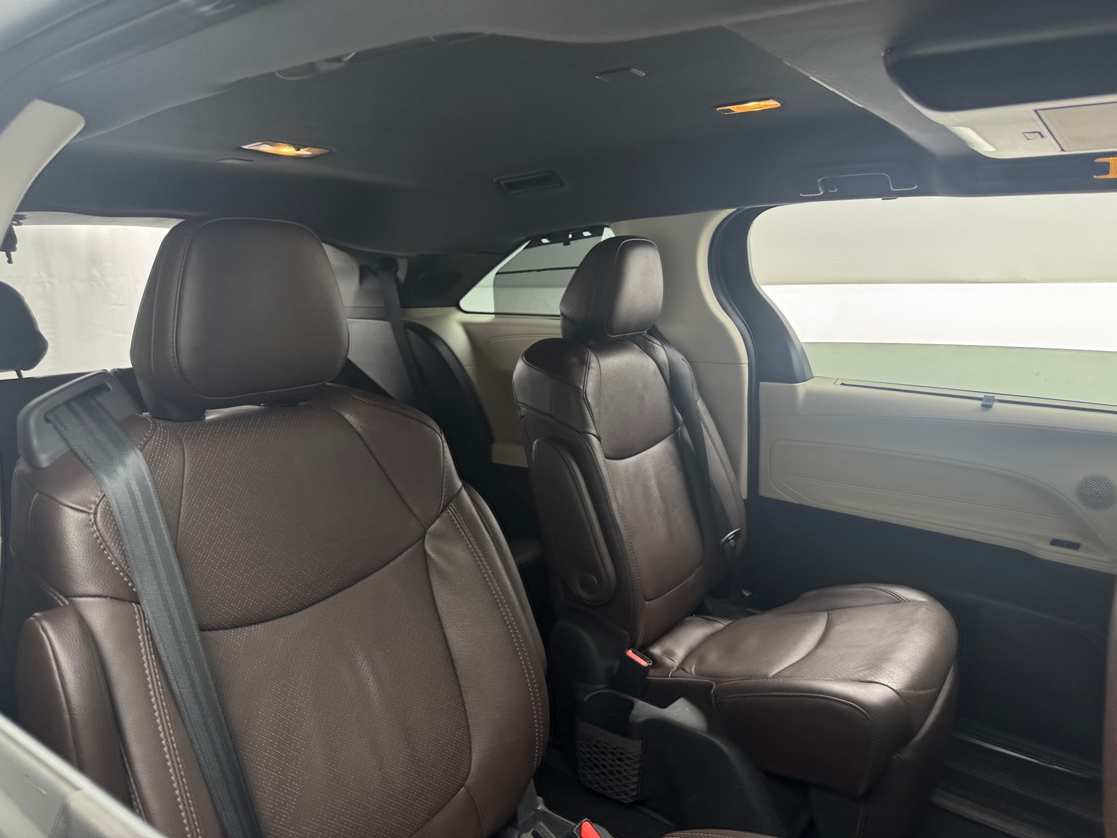 Thumbnail: 2021 Toyota Sienna - 5