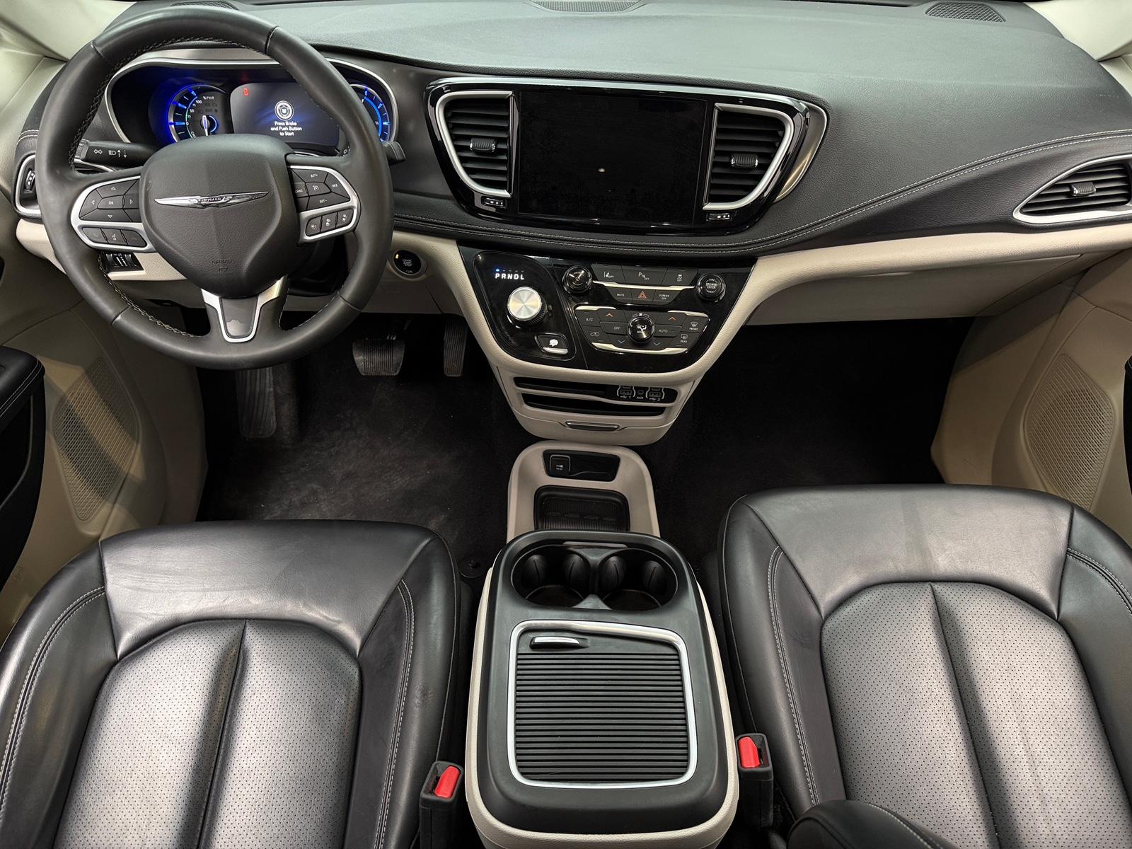 Thumbnail: 2023 Chrysler Pacifica - 2