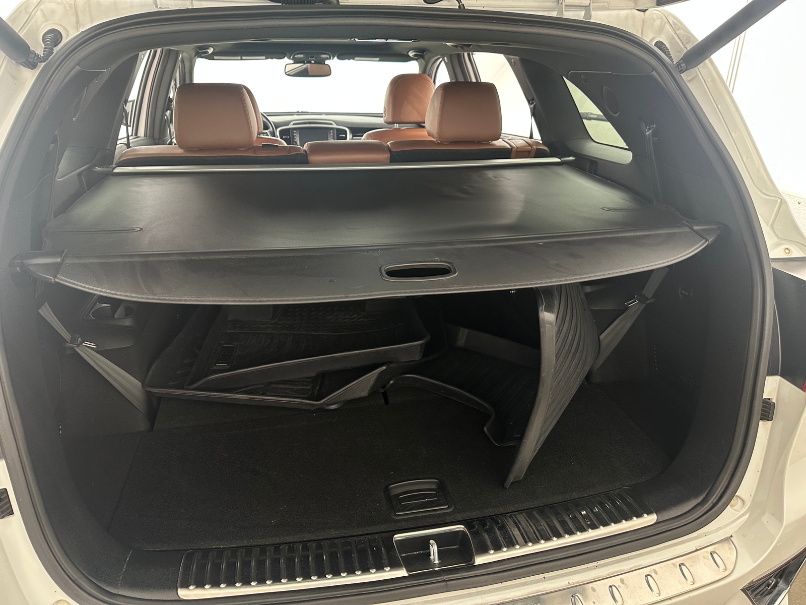 Thumbnail: 2019 Kia Sorento - 6