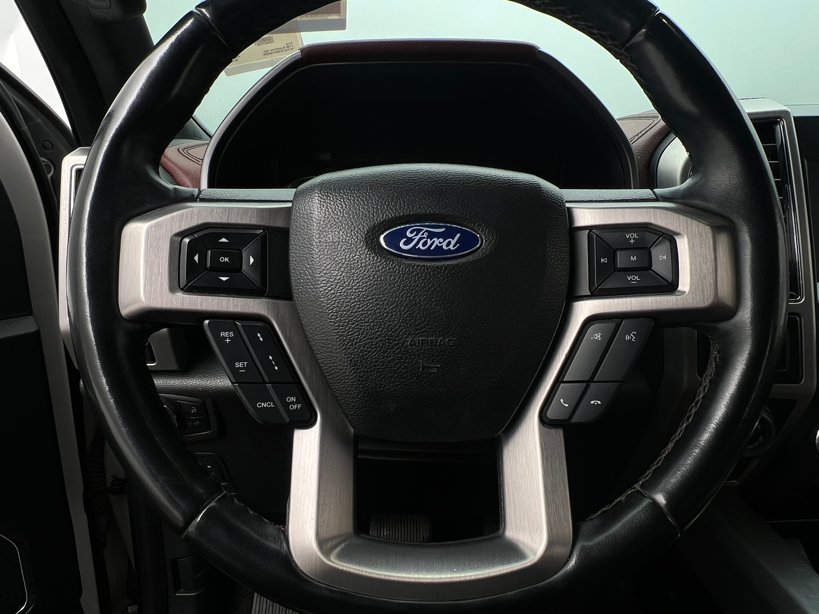 Thumbnail: 2019 Ford Econoline - 4