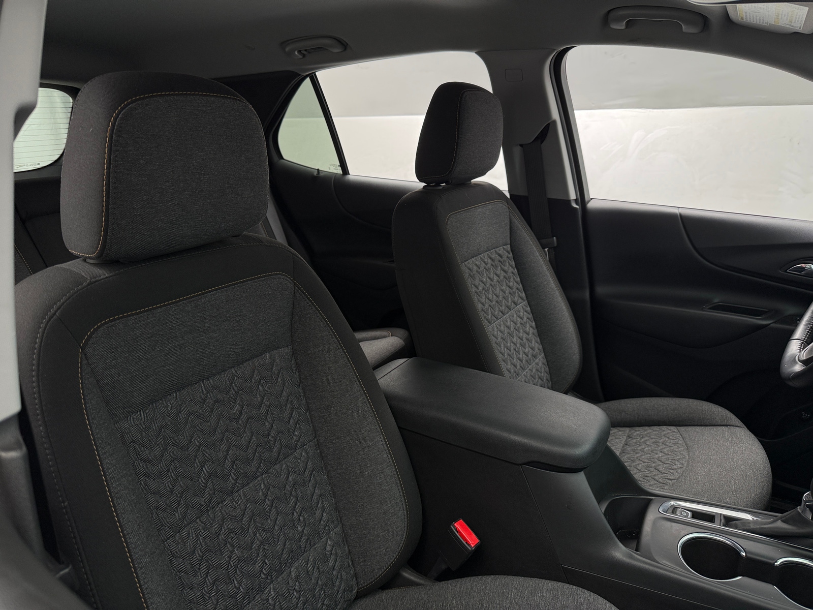 Thumbnail: 2022 Chevrolet Equinox - 2