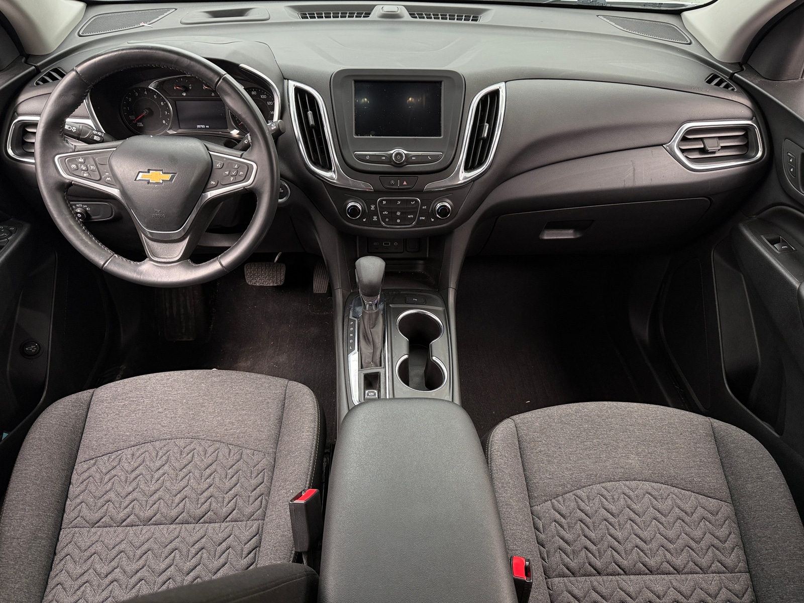 Thumbnail: 2022 Chevrolet Equinox - 3