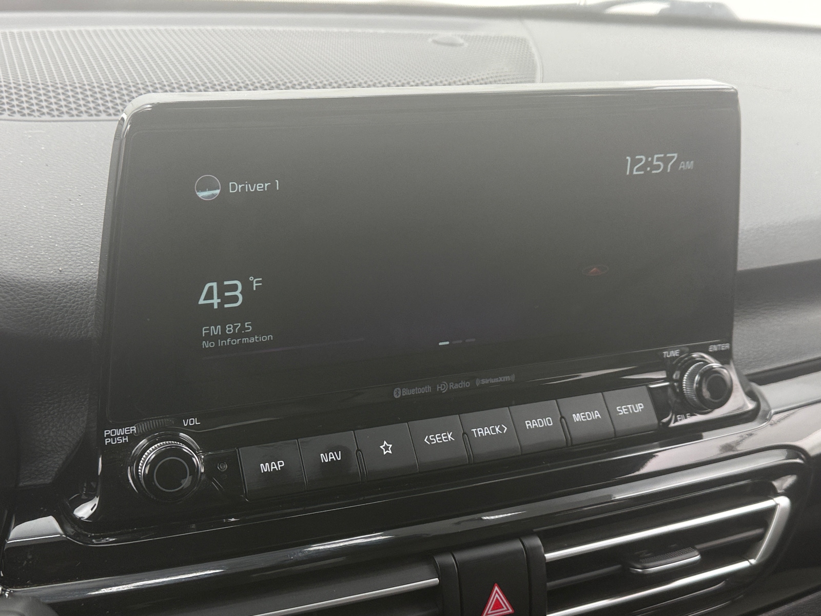 Thumbnail: 2022 Kia Seltos - 3