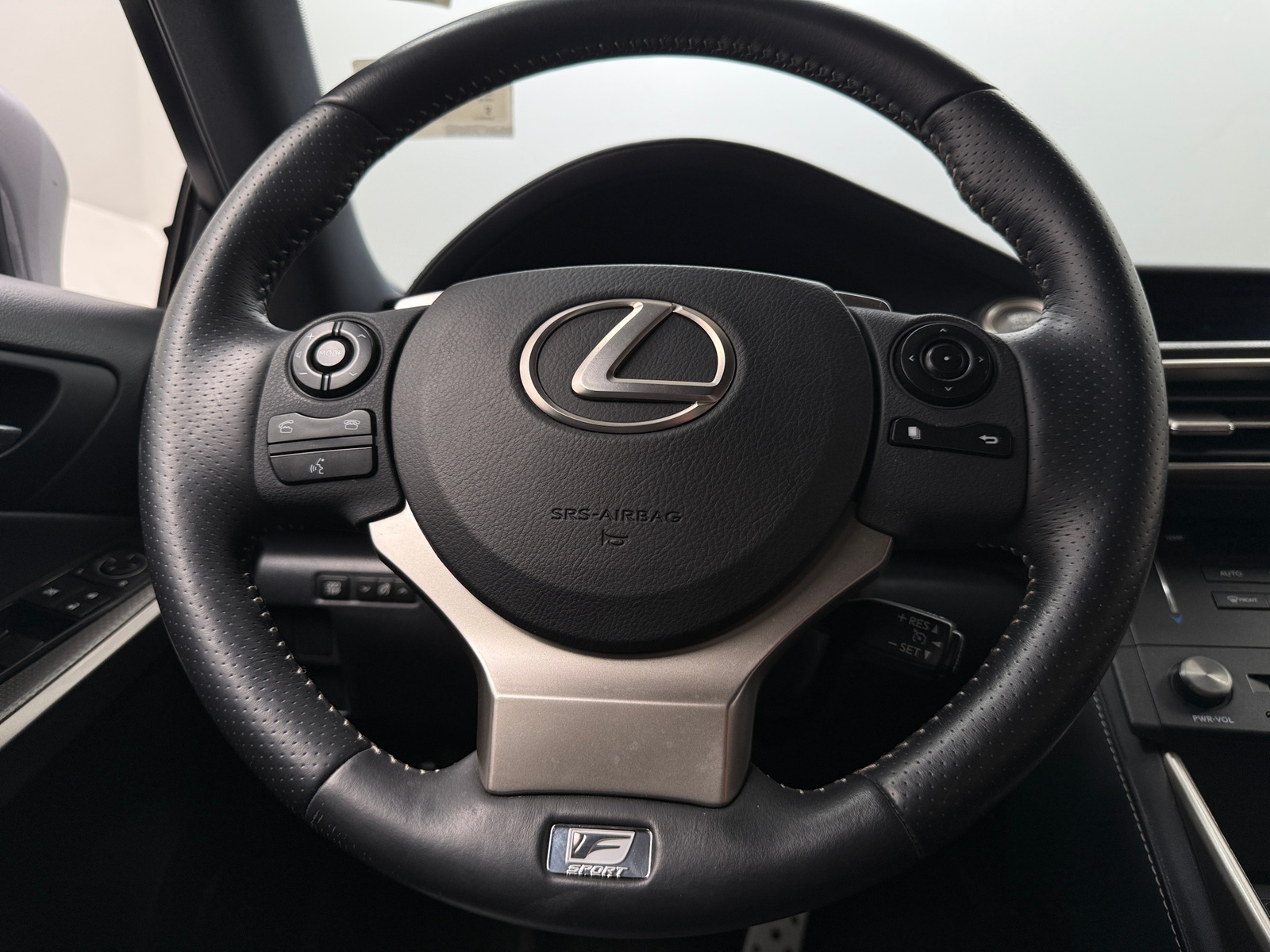 Thumbnail: 2015 Lexus IS - 4
