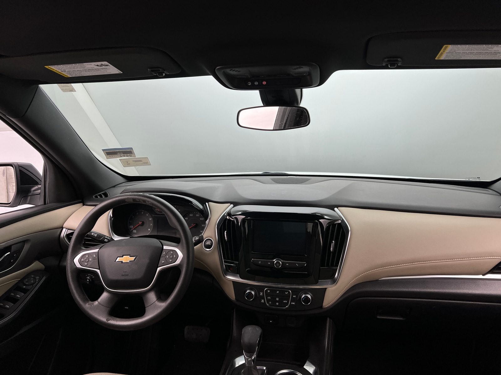 Thumbnail: 2023 Chevrolet Traverse - 3