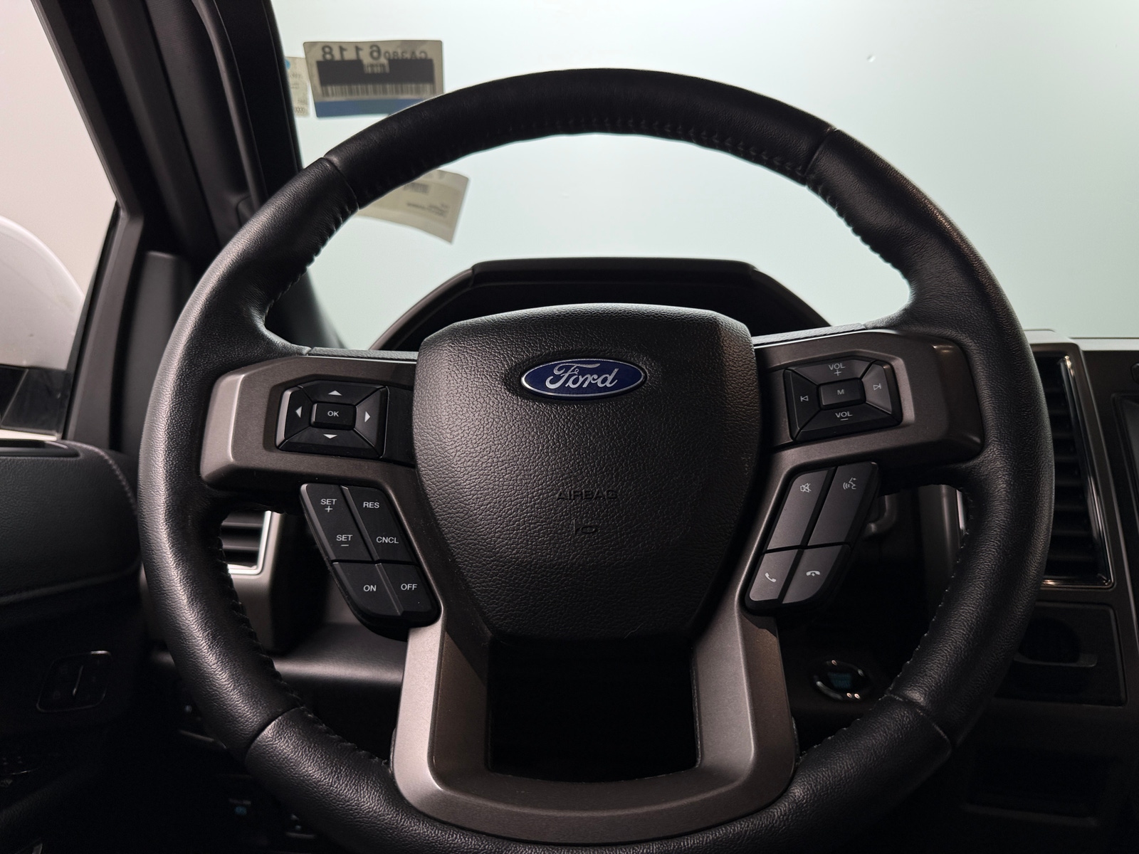 Thumbnail: 2018 Ford Expedition - 4