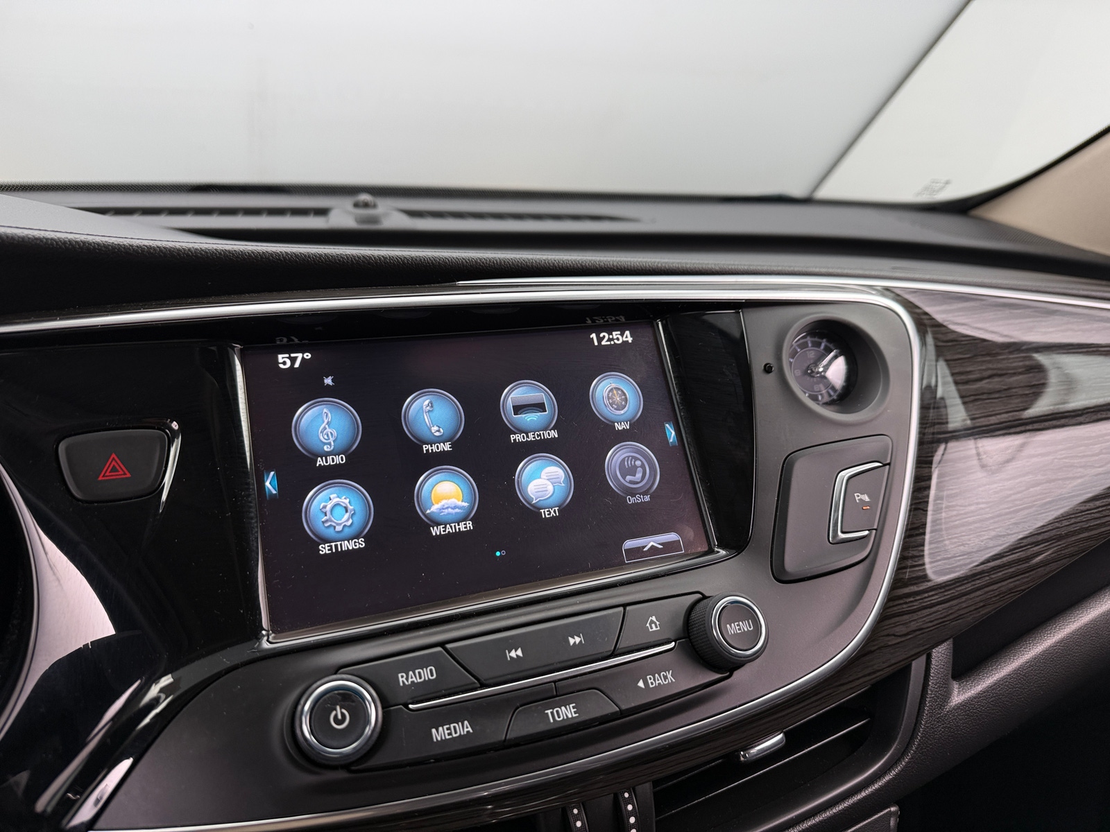 Thumbnail: 2017 Buick Envision - 3