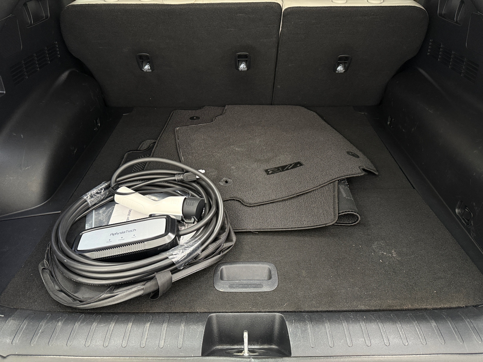 Thumbnail: 2022 Kia EV6 - 7