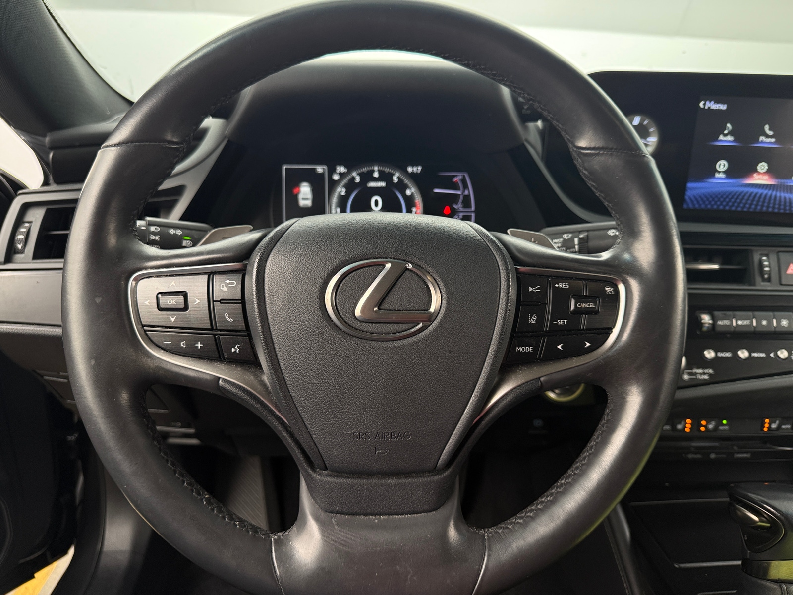 Thumbnail: 2022 Lexus ES - 4