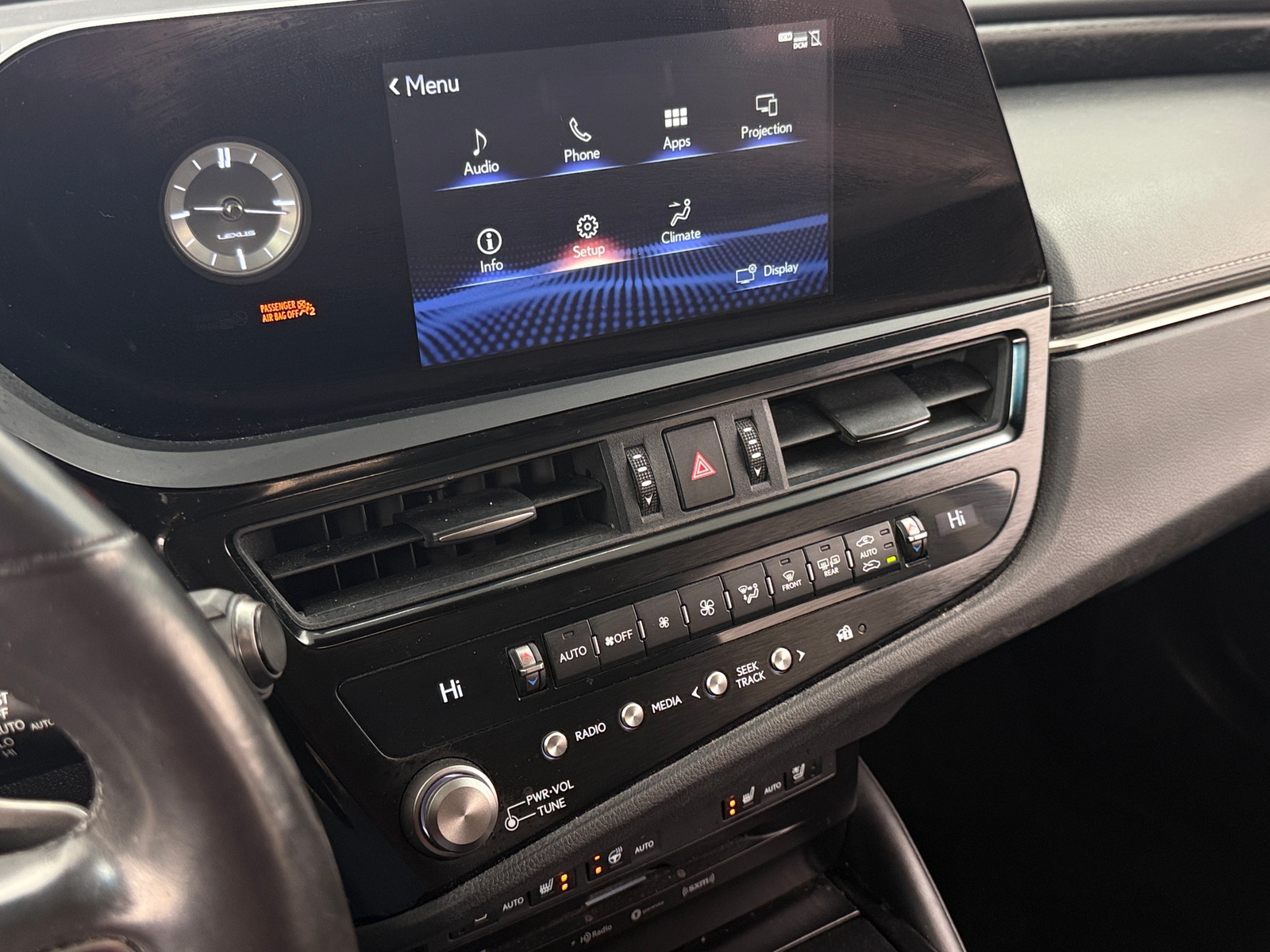 Thumbnail: 2022 Lexus ES - 3