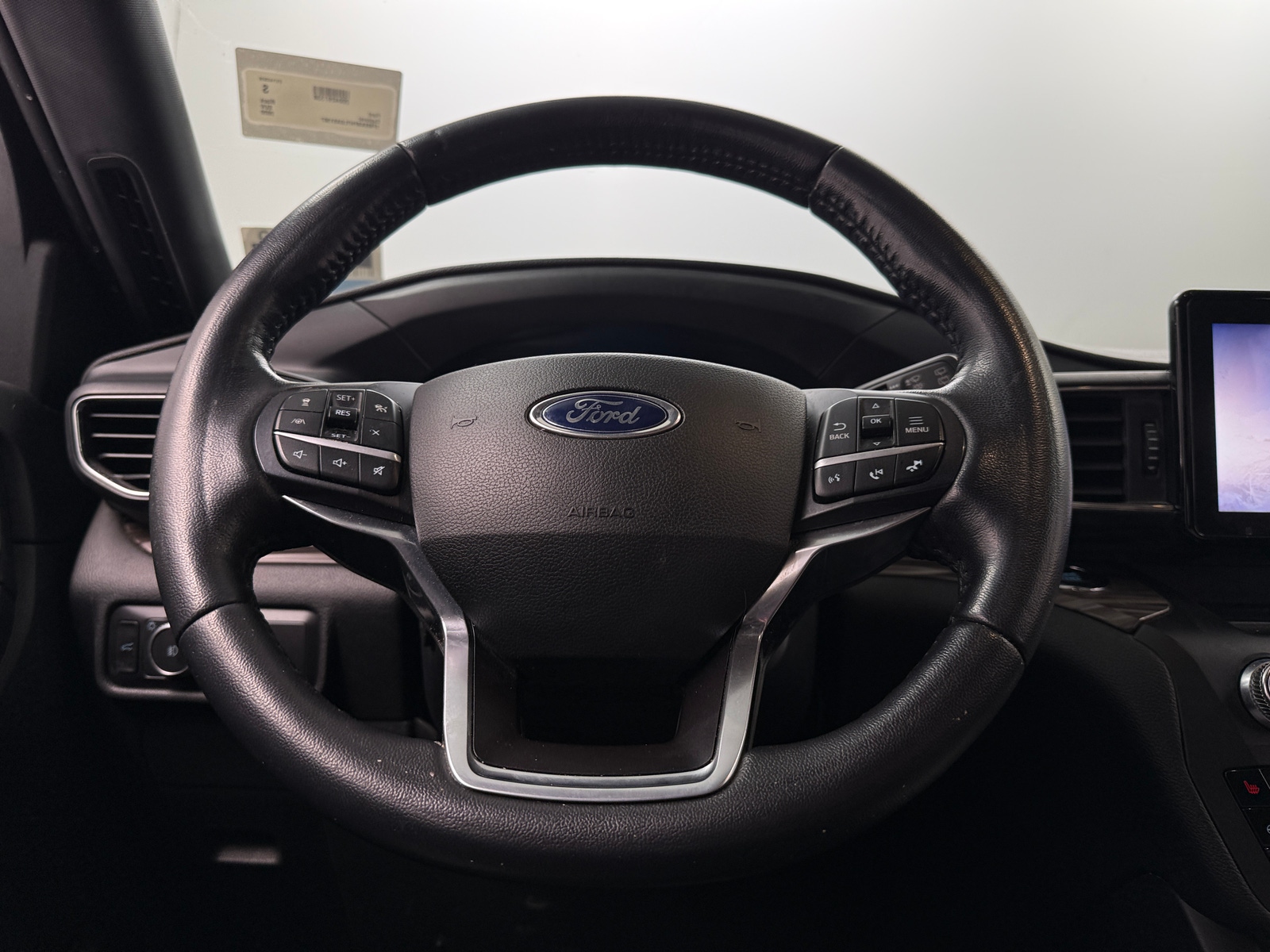 Thumbnail: 2020 Ford Explorer - 4