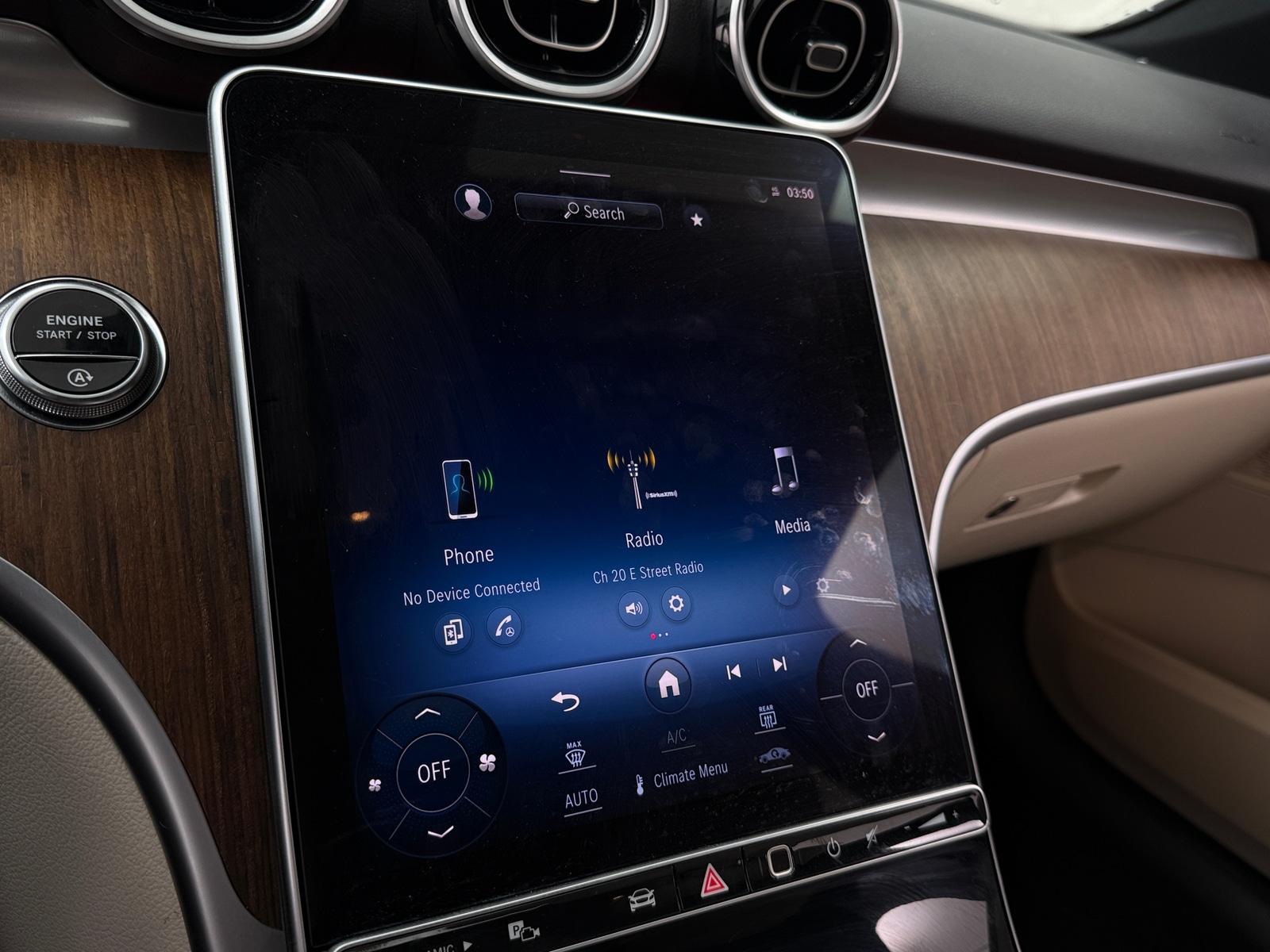 Thumbnail: 2024 Mercedes-Benz C-Class - 3