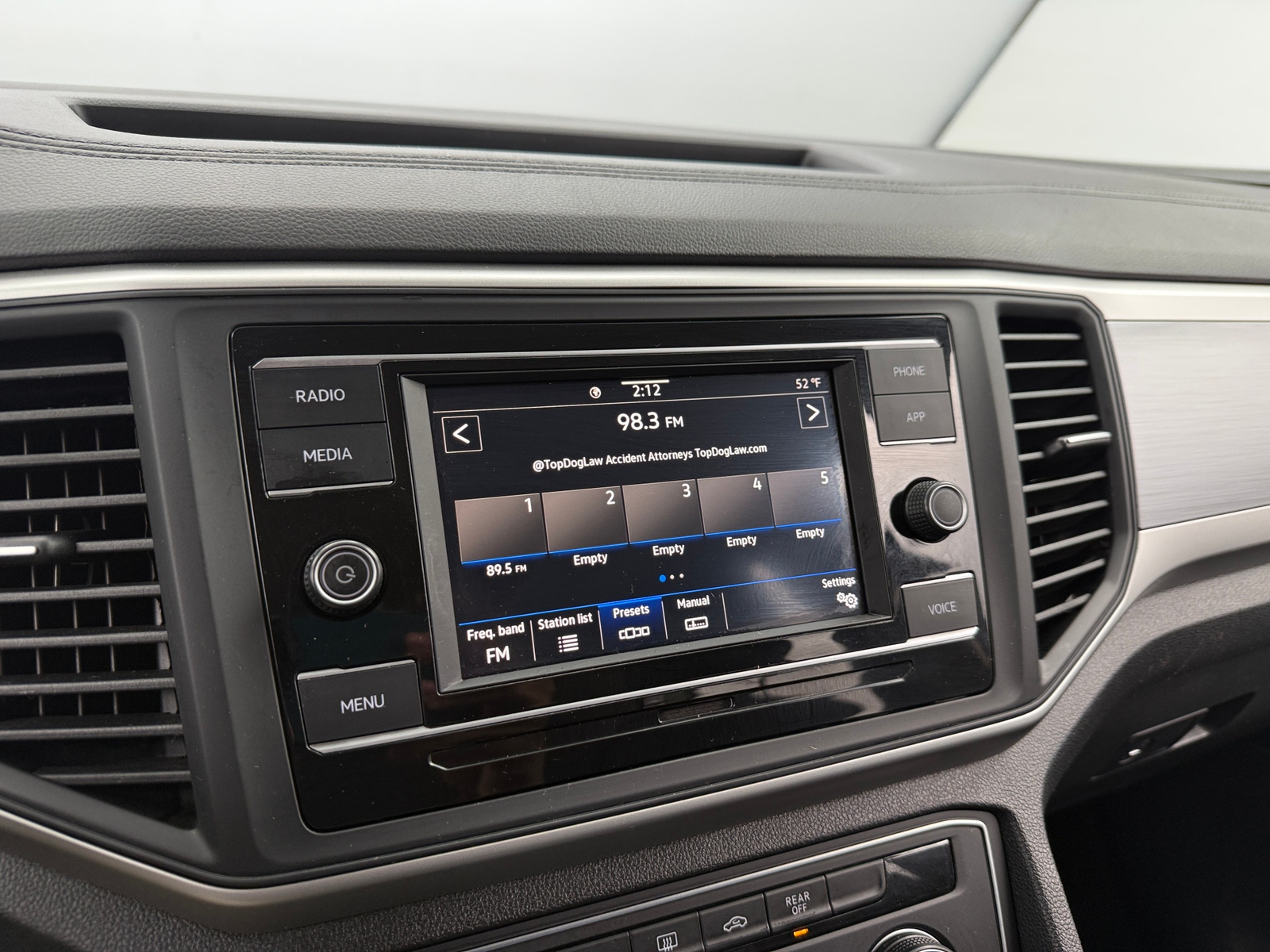 Thumbnail: 2021 Volkswagen Atlas - 4