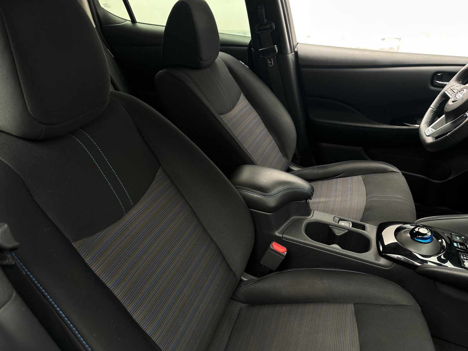 Thumbnail: 2020 Nissan Leaf - 2