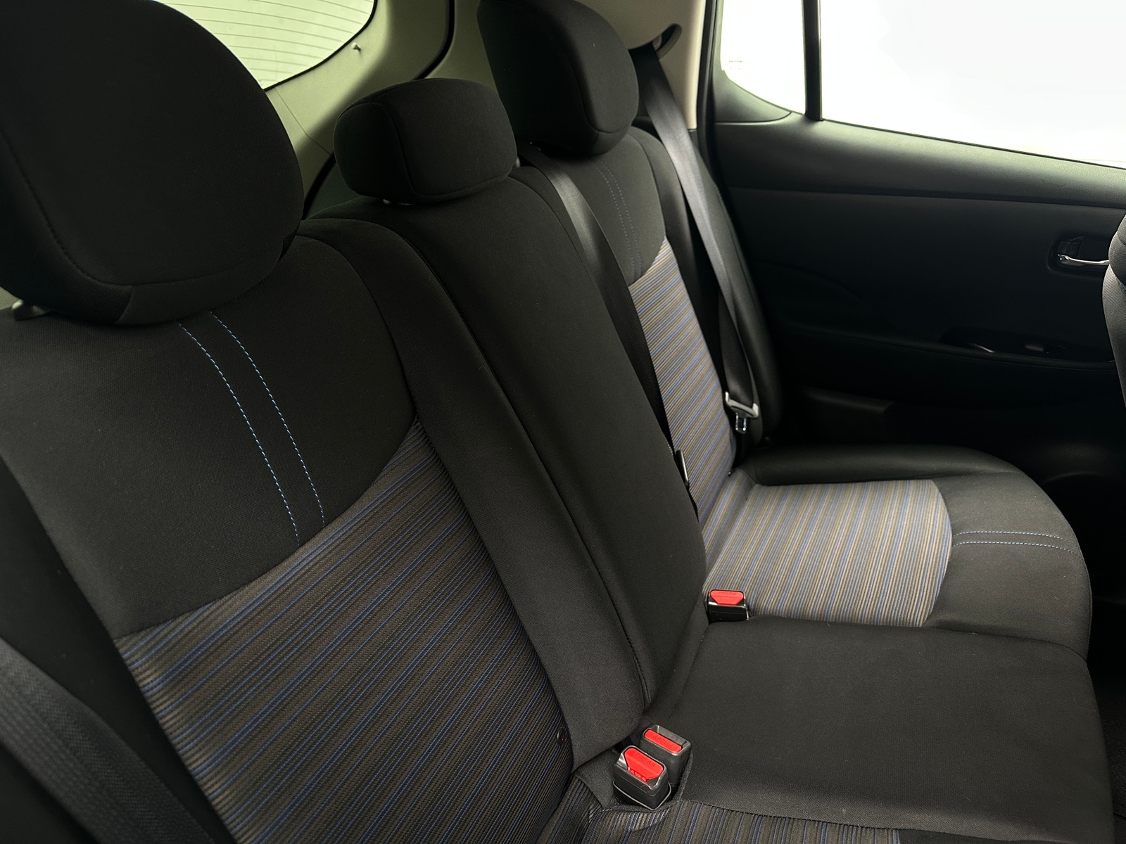 Thumbnail: 2020 Nissan Leaf - 6