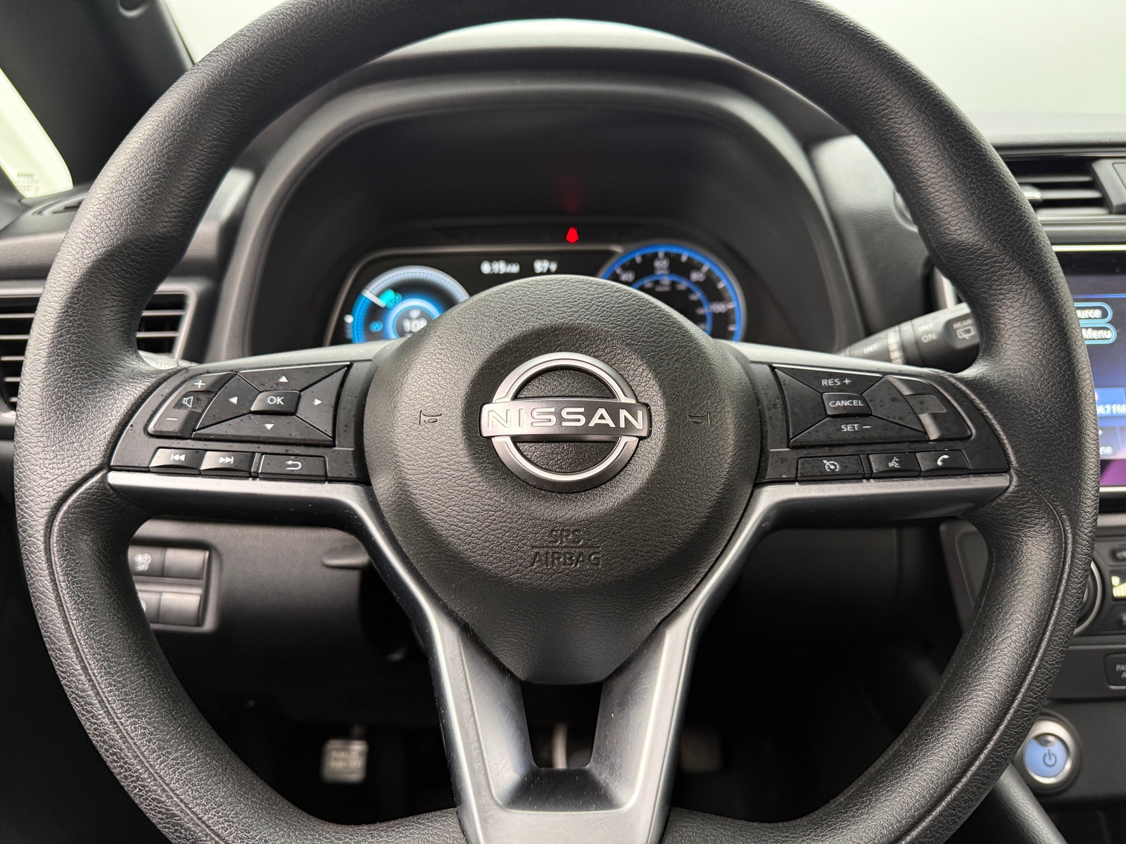 Thumbnail: 2023 Nissan Leaf - 5