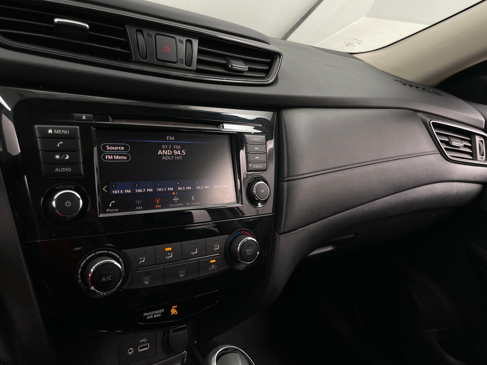 Thumbnail: 2018 Nissan Rogue - 4