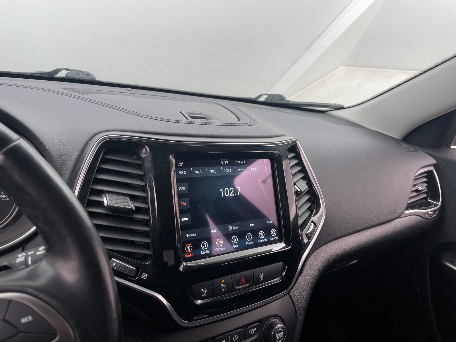 Thumbnail: 2021 Jeep Cherokee - 3