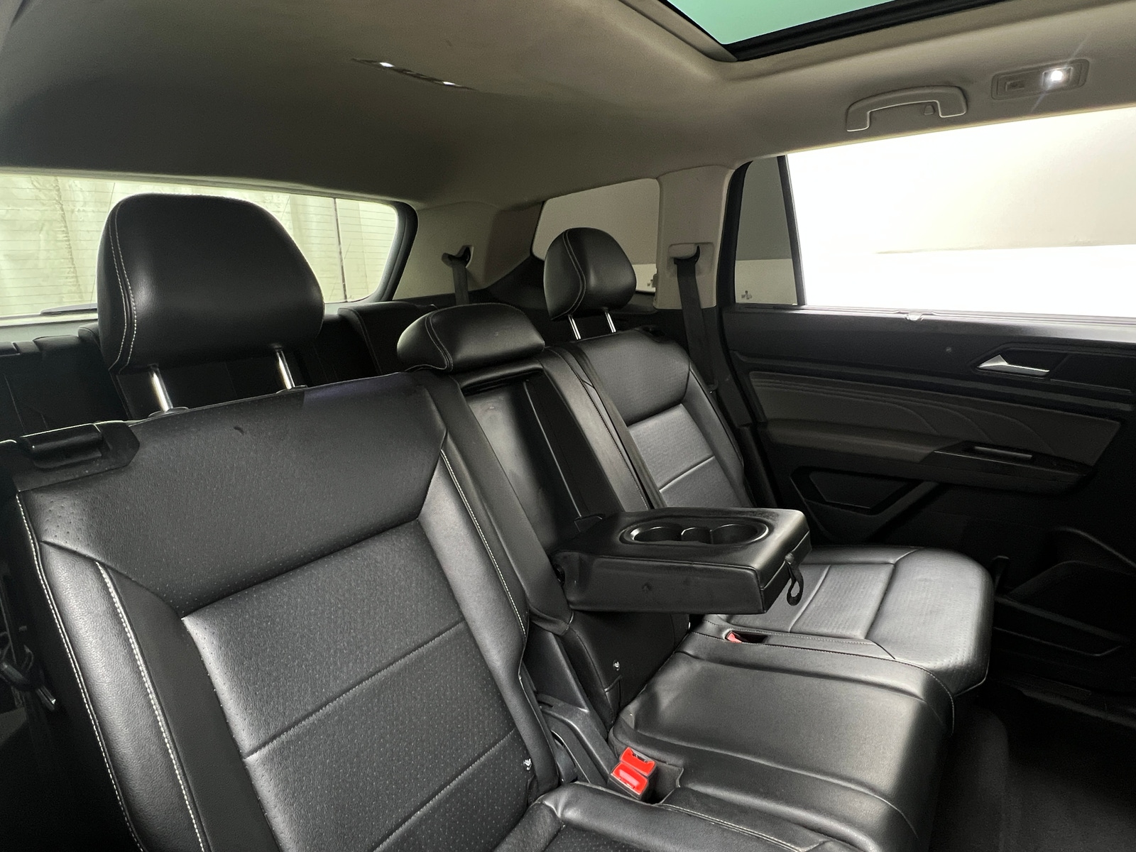 Thumbnail: 2022 Volkswagen Atlas - 5