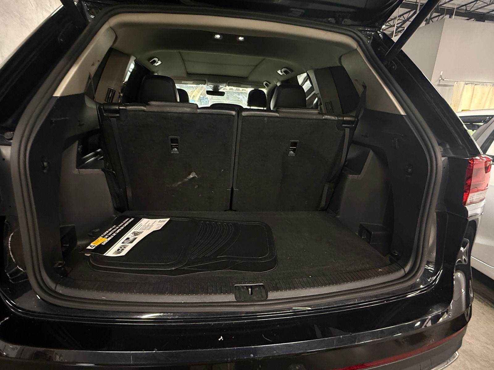 Thumbnail: 2022 Volkswagen Atlas - 6