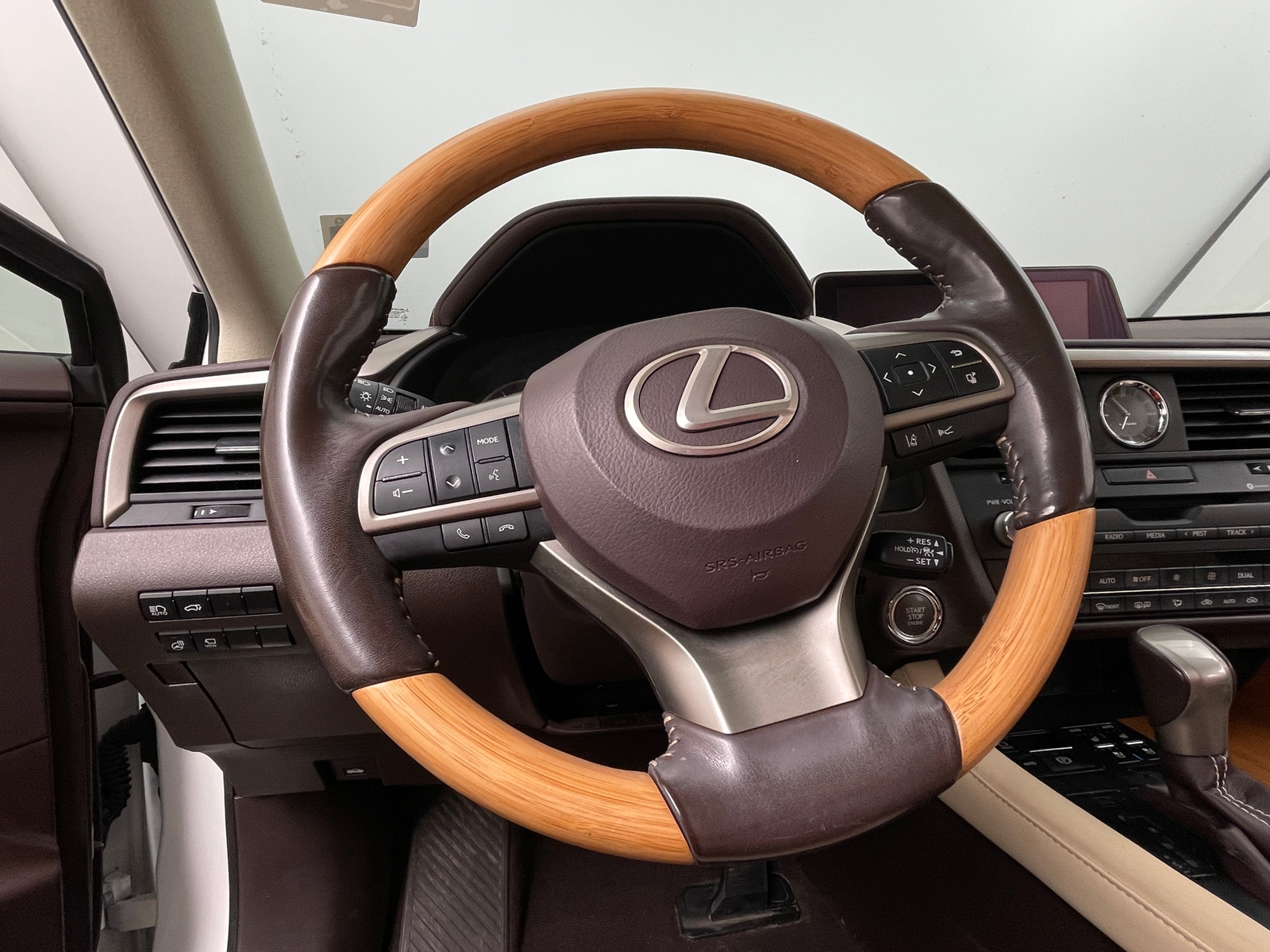 Thumbnail: 2019 Lexus RX - 5