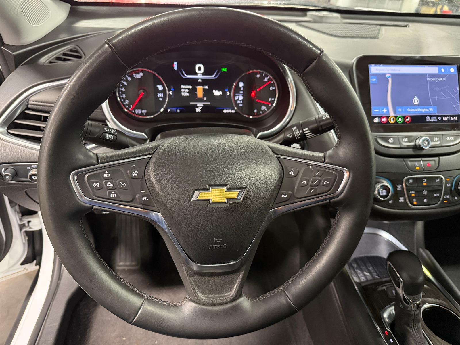 Thumbnail: 2024 Chevrolet Malibu - 4