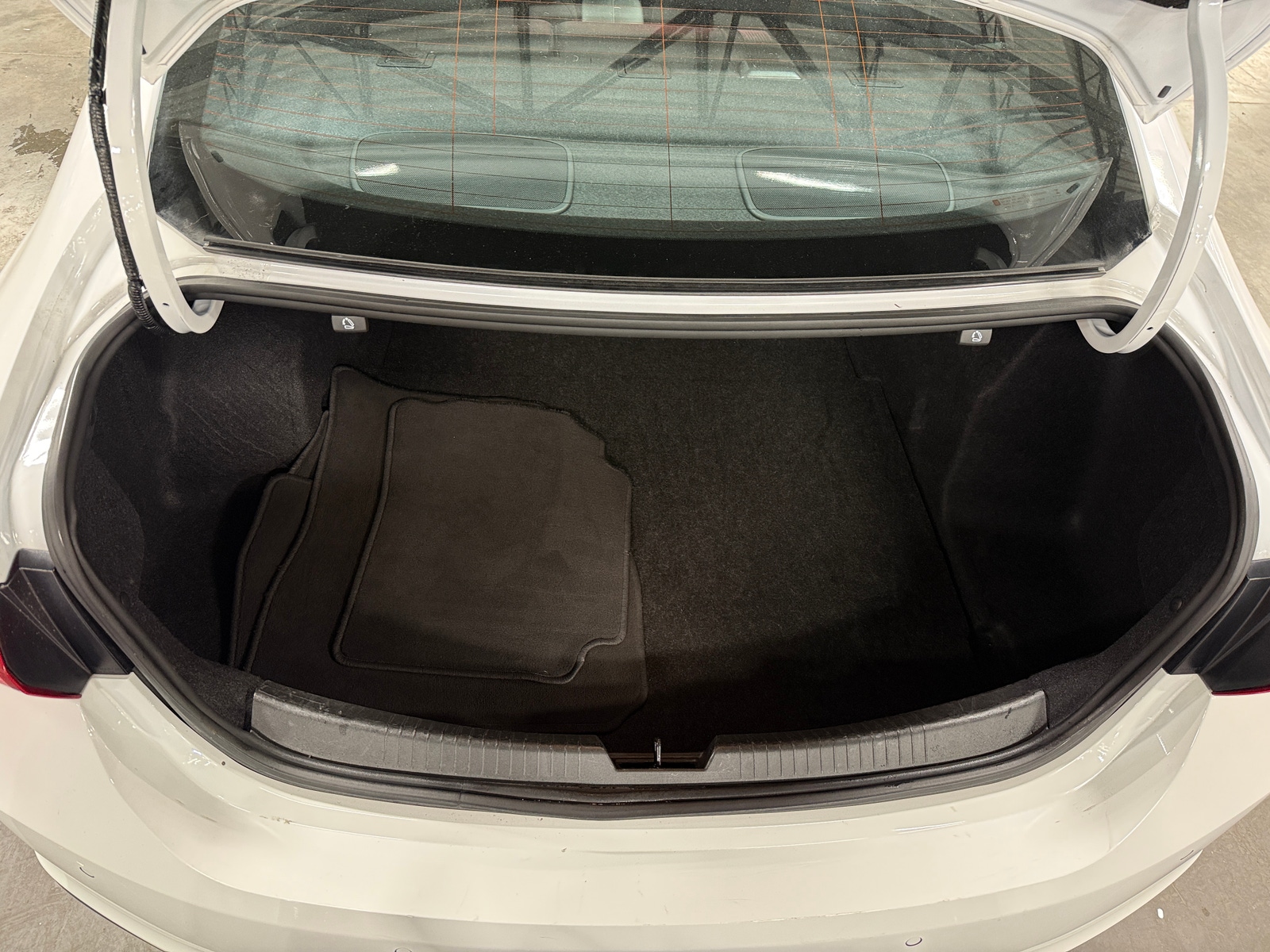 Thumbnail: 2024 Chevrolet Malibu - 6