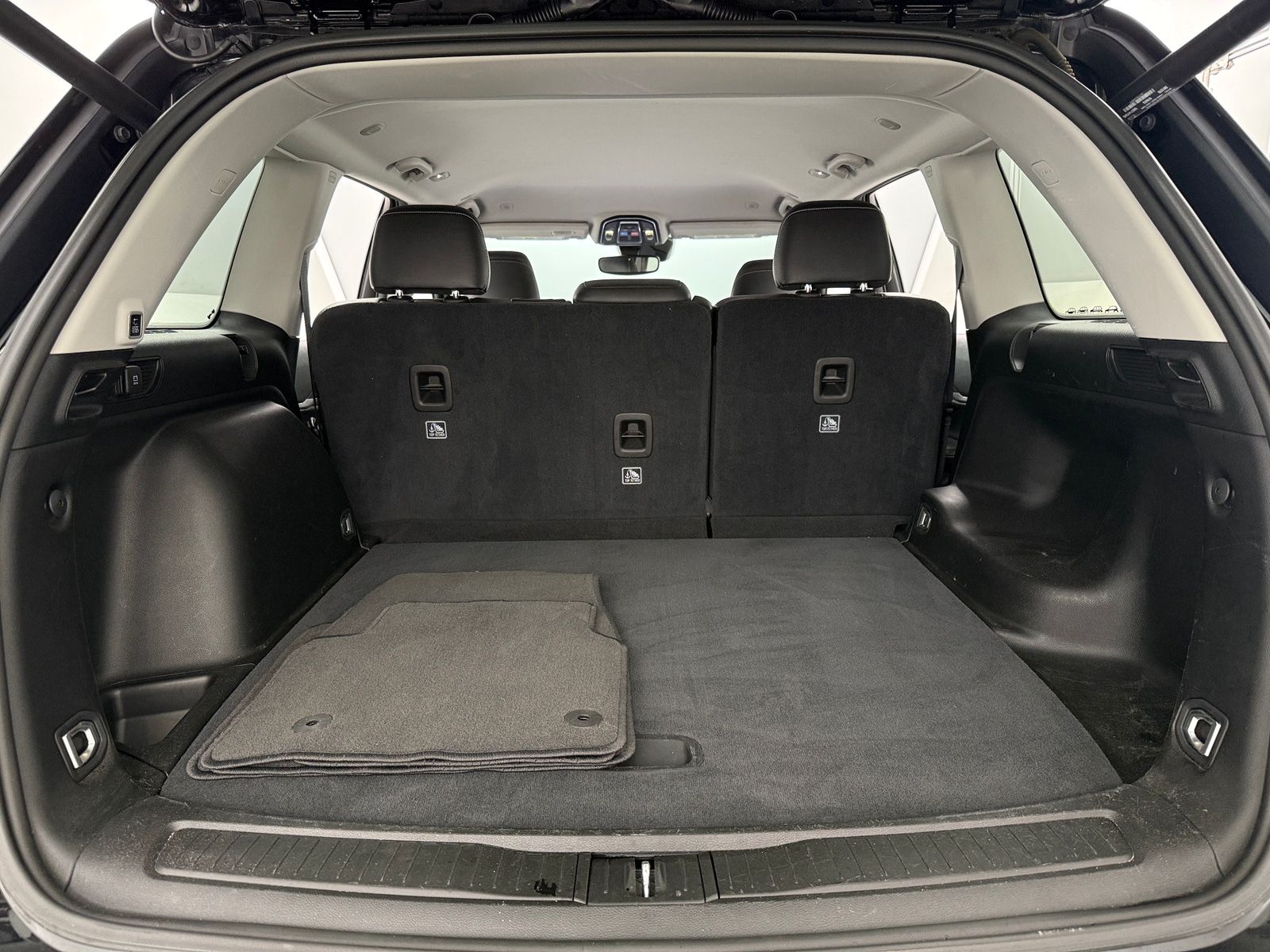 Thumbnail: 2023 Jeep Grand Cherokee - 6