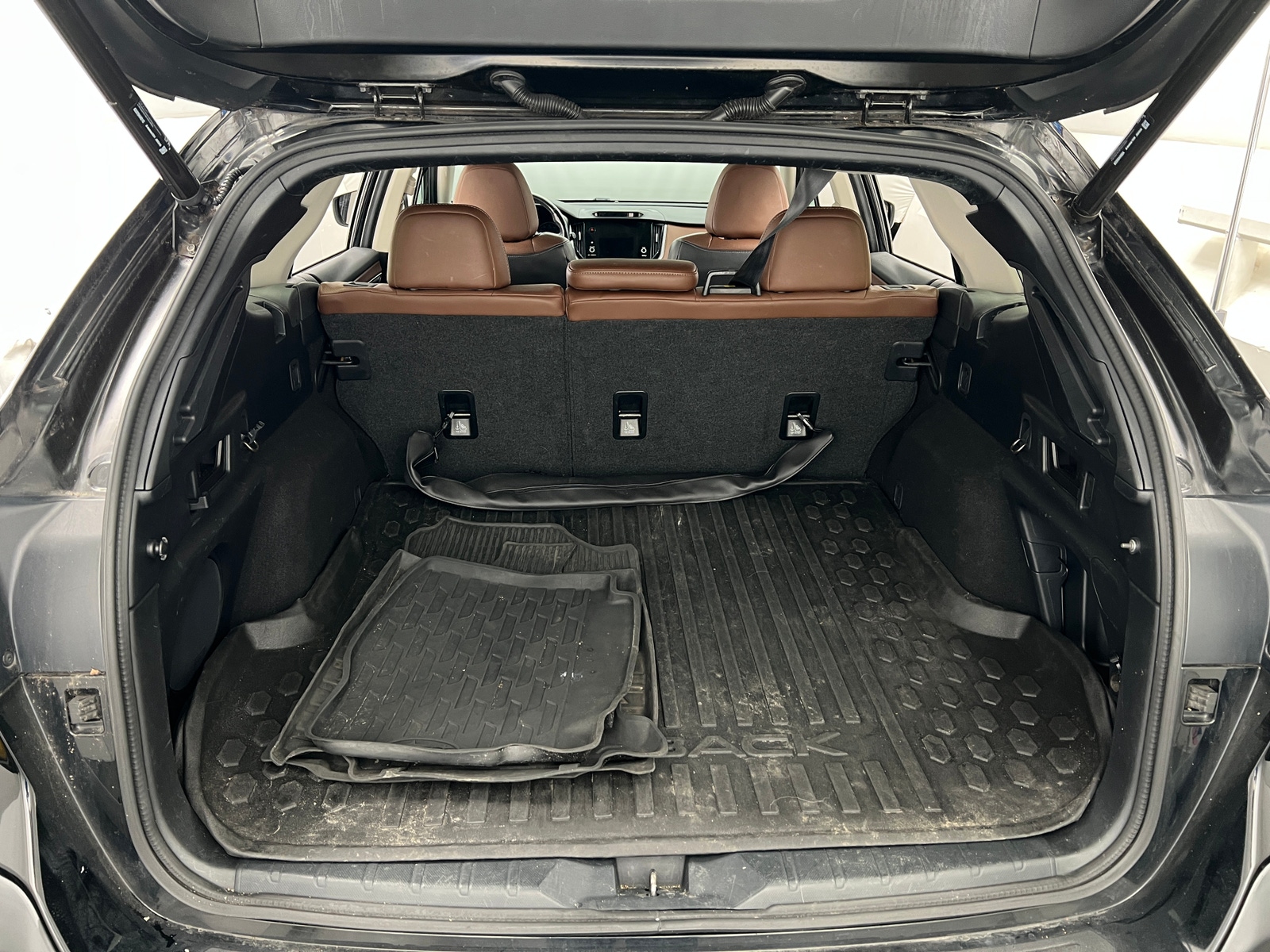 Thumbnail: 2020 Subaru Outback - 6